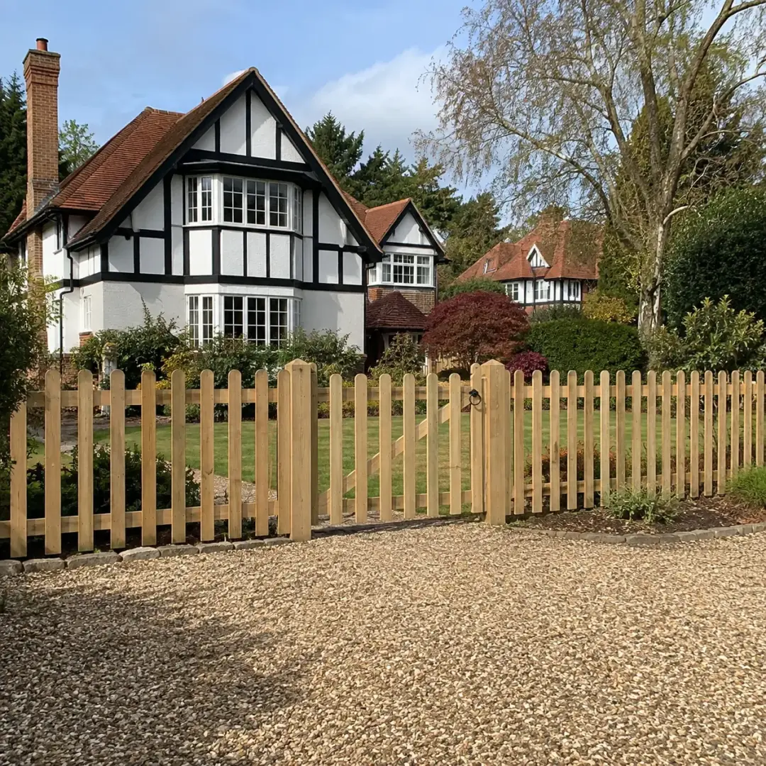 Picket Fencing for Traditional Properties